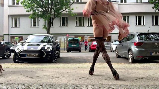 SISSY IS ALWAYS HUNGRY FOR RAW COCK