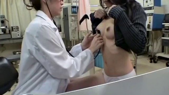 Lesbian gynecologist (voyeur) (Japanese) (with strap-on)