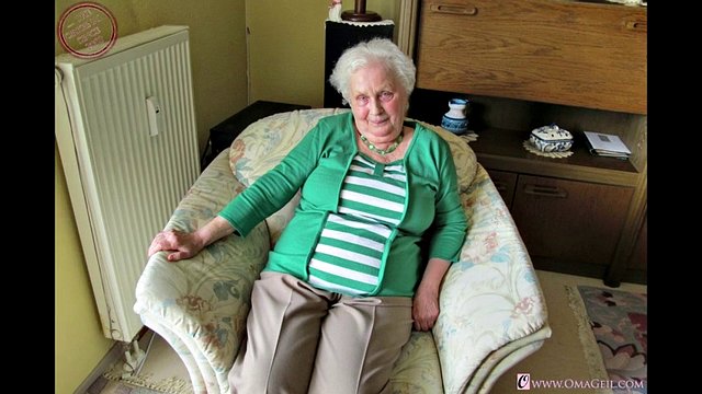 OmaGeiL Mature and Granny Lovers Picture Slideshow