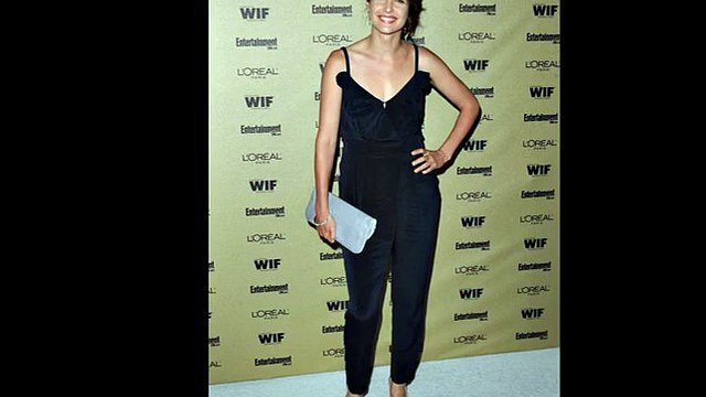 Cobie Smulders si masturba in sfida