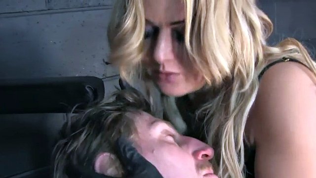 Smoking BDSM dominatrix whips her sub in a cfm session