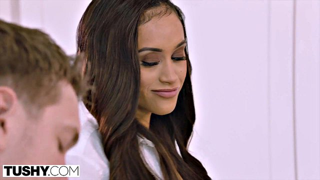 Gia Vendetti Takes Markus Dupree's Hardcore Anal Pounding