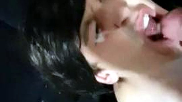 Pretty crossdresser takes a facial